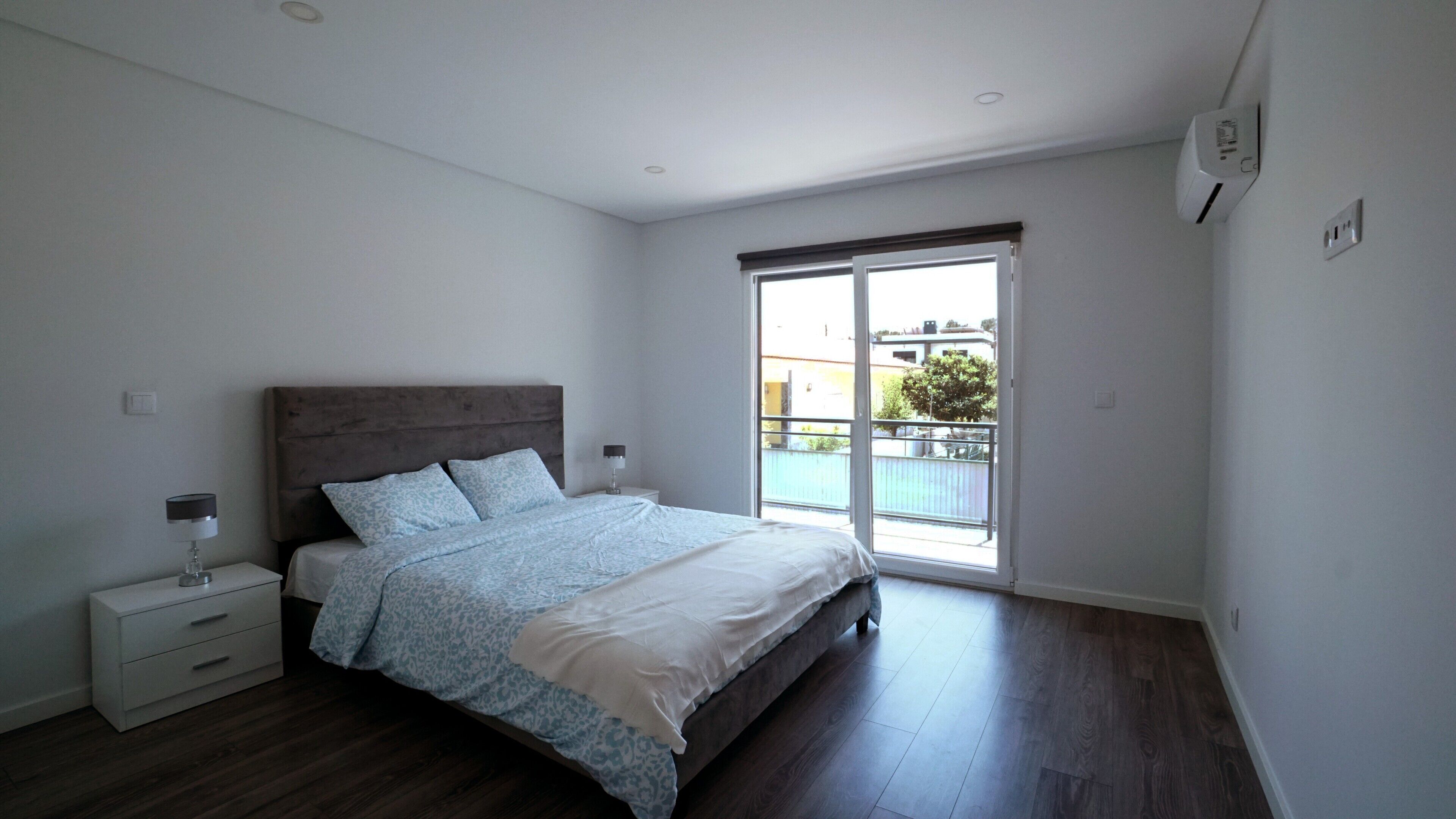 4 bedrooms, WiFi, bed sheets