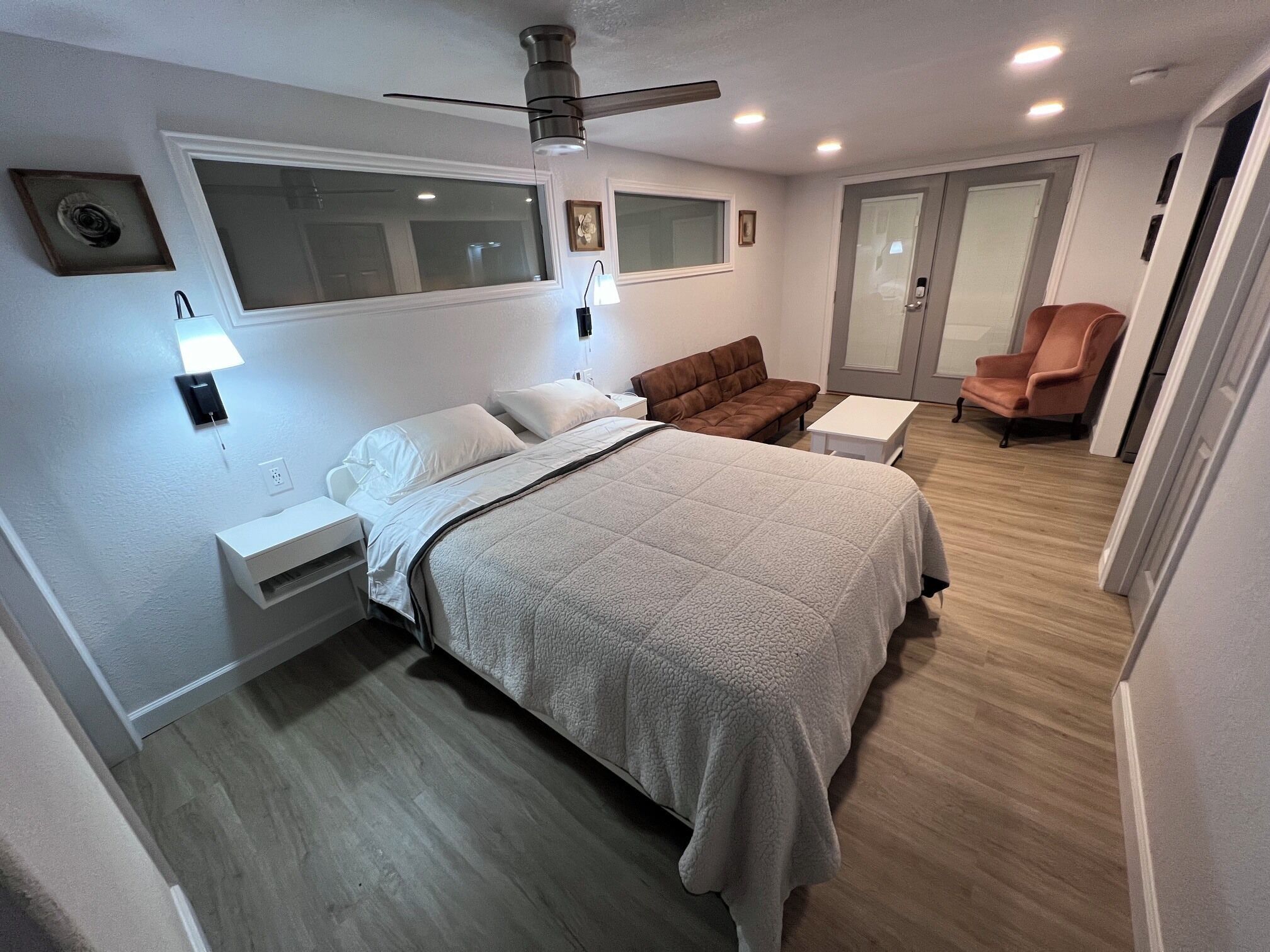 1 bedroom, internet, bed sheets