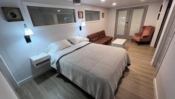 1 bedroom, internet, bed sheets