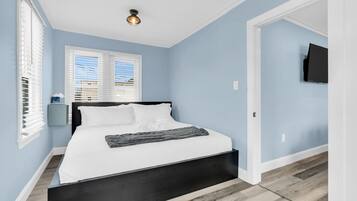 Iron/ironing board, travel crib, WiFi, bed sheets