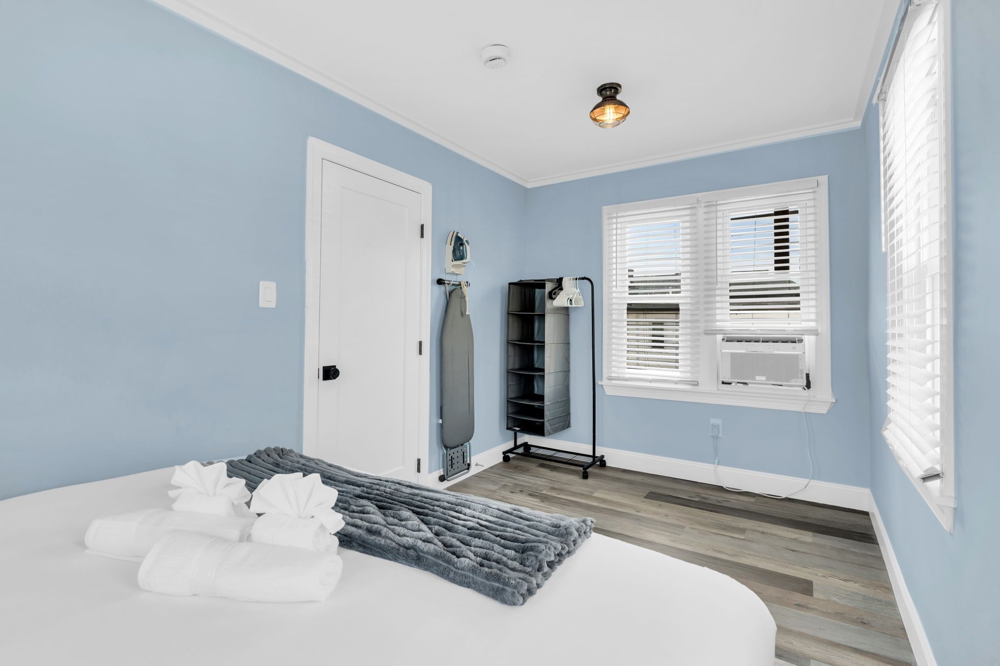 3 bedrooms, iron/ironing board, travel crib, WiFi