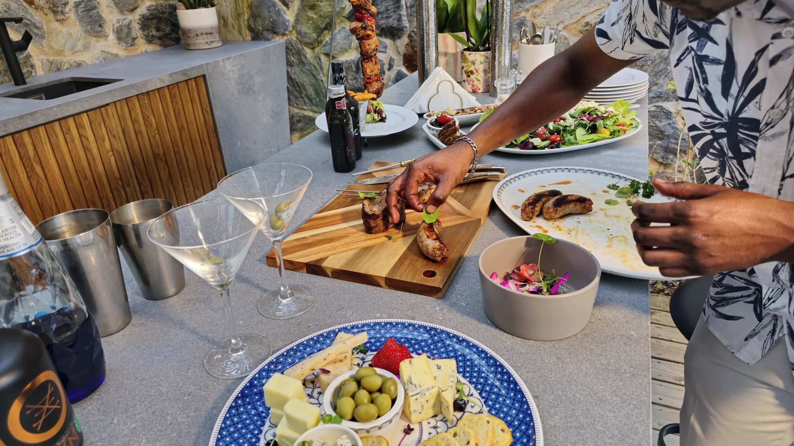 Outdoor dining