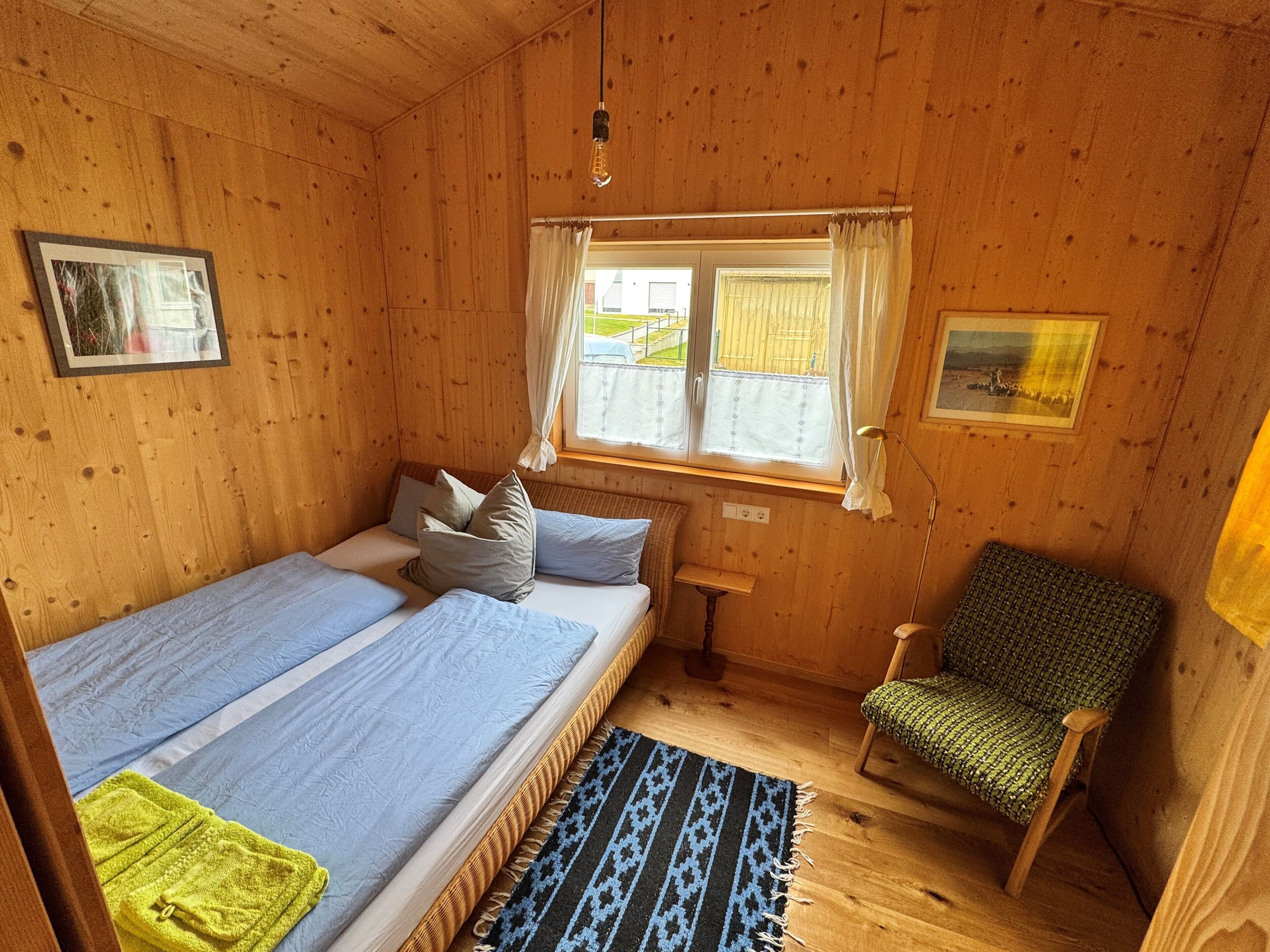 1 Schlafzimmer, Schreibtisch, Reisekinderbett, kostenloses WLAN