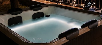 Rifugio nel Bosco – Romántico para Parejas, Jacuzzi