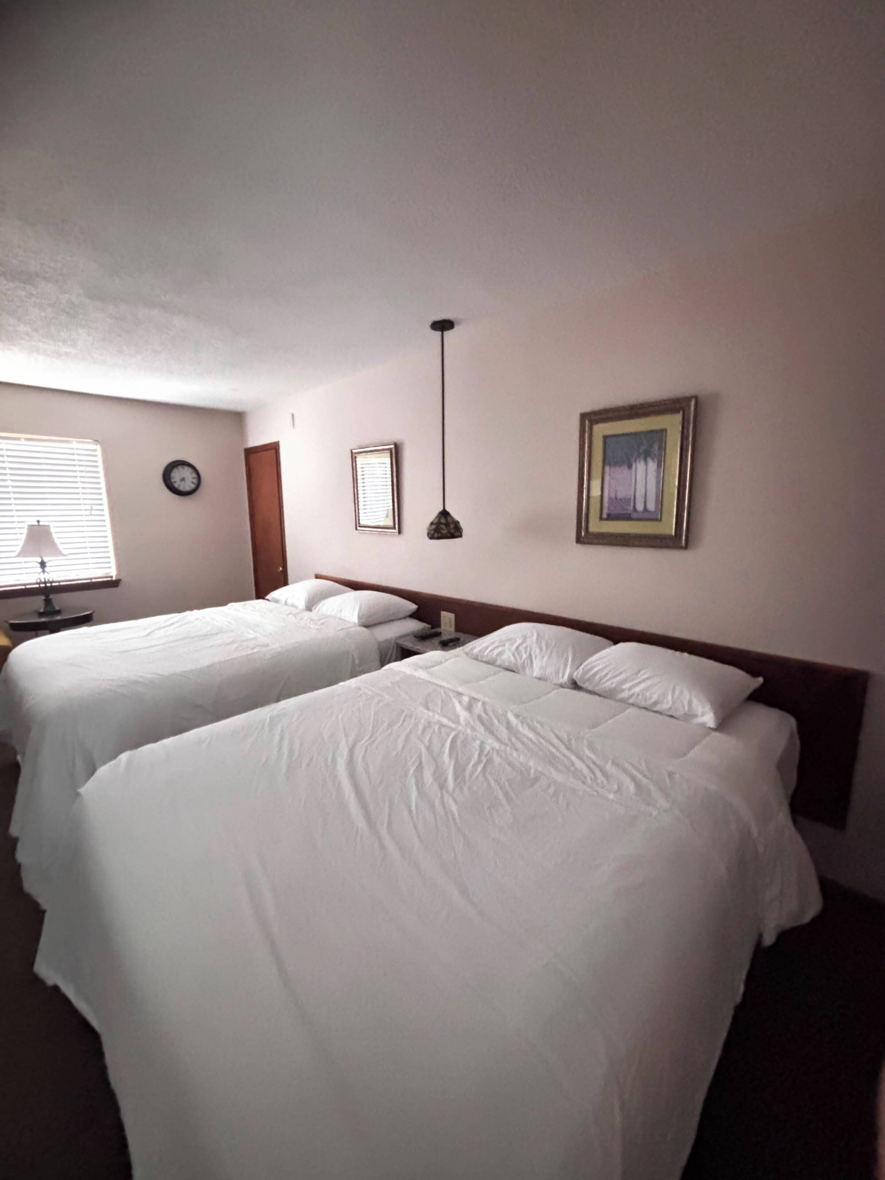 Standard Double Room, Kitchen, Ocean View | WiFi (free), bed sheets