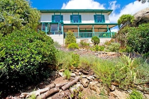 Exterior - Stunning Boulders Beach house  (Simons Town, Cape Town)