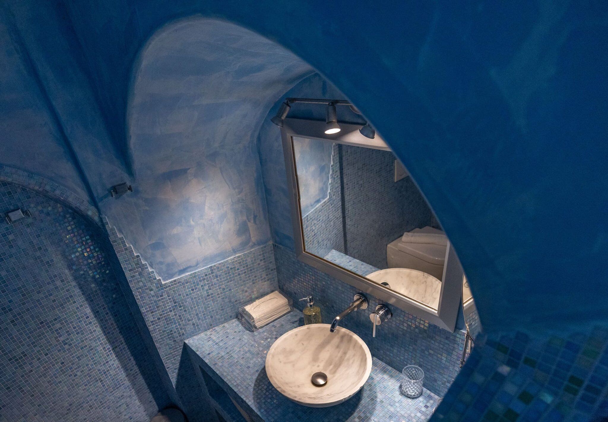 Dusche, Handtücher, Seife, Shampoo