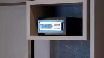 Select Comfort beds, minibar, in-room safe, laptop workspace