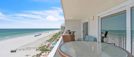 Apartamento, varias camas (Seagate 407) | Restaurante al aire libre