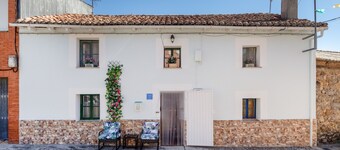 Casa Picos de Europa, Riaño: Rural House with Wi-Fi in a Natural Setting