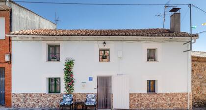 Casa Picos de Europa, Riaño: Rural House with Wi-Fi in a Natural Setting