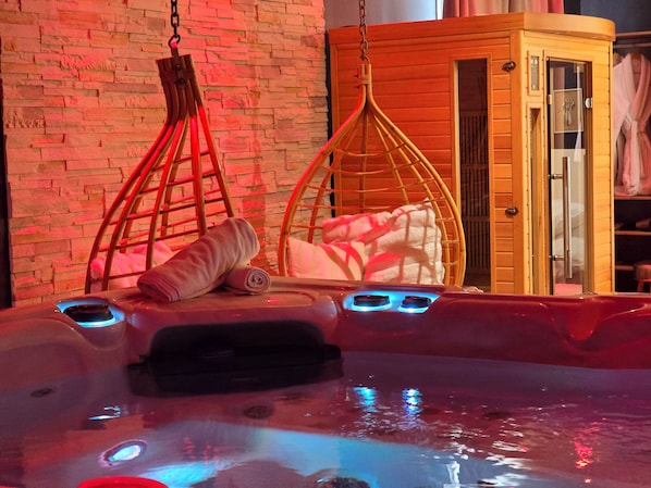 Loft Deluxe (Hot tub and Sauna) | Bain à remous privé