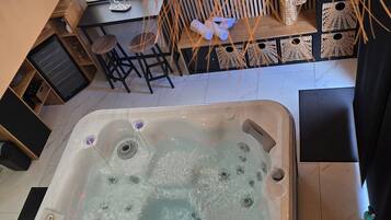 Dobbeltrom – deluxe, badstue | Privat boblebad