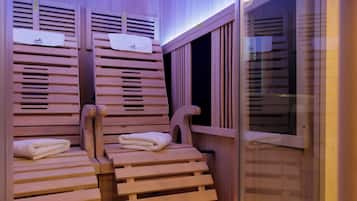 Deluxe Double Room, Sauna | Room amenity