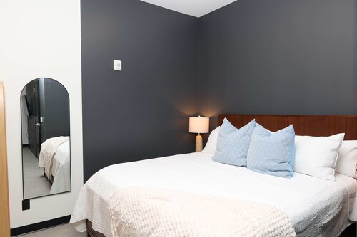 Fully Furnished Fairmount Flats Apartments