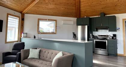 Waterfront & breathtaking view | Chalet du Phare