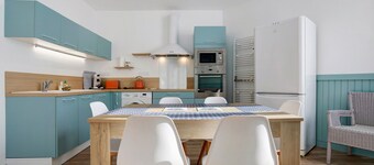 Bright Apartment Near the Sea with Wi-Fi
