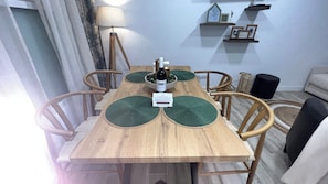 Dining - Villamadrid Home 2, ideal for families, 2 vacation apartments, 7 min. from the metro. (comunidad de madrid)