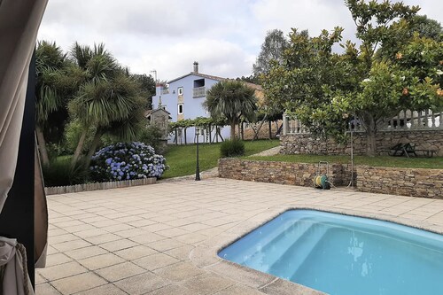As Seis Chemineas Rural Vacation Home