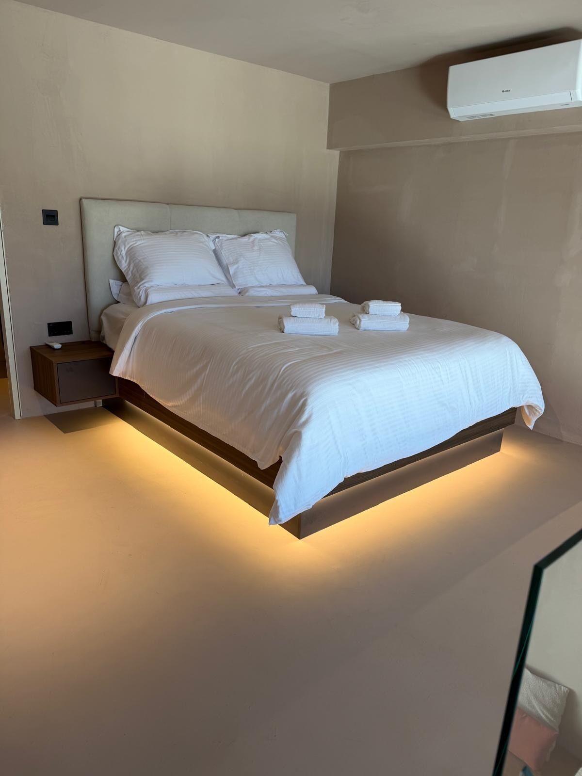 Wifi y ropa de cama