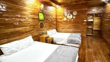 Standard Double Room, Courtyard View | Desk, blackout drapes, iron/ironing board, WiFi (free)