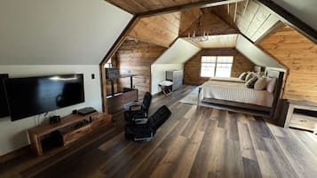7 bedrooms, iron/ironing board, WiFi, bed sheets