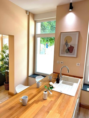 Private kitchen - Stylish Brand New 1 bedroom Apartment (Luxembourg)