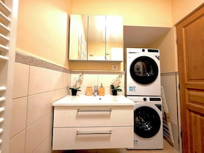 Interior - Stylish Brand New 1 bedroom Apartment (Luxembourg)