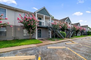 Exterior - 1307-Wilcrest-4203 (Houston)