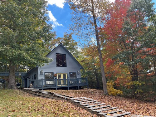 Serene 1-bedroom cabin in quiet neighborhood in Nantahala National Forest