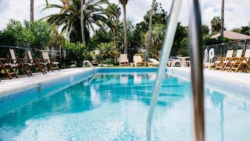Utomhuspool