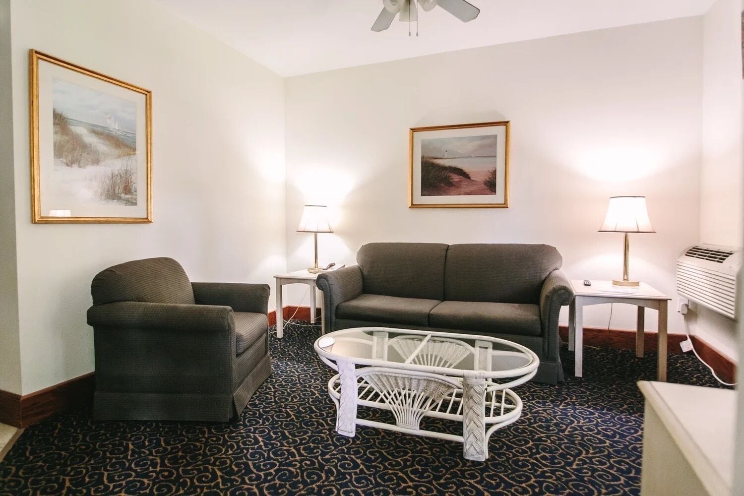 Executive Suite | Living area