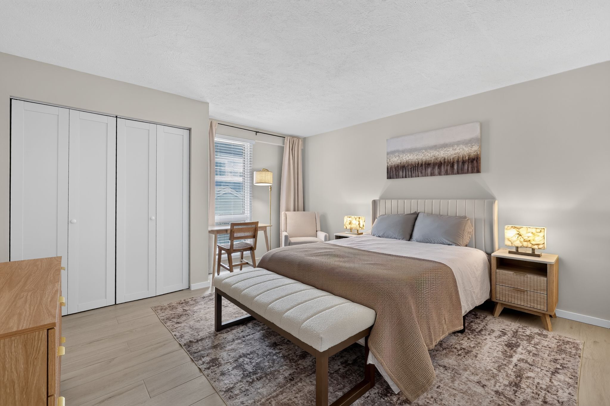 2 bedrooms, desk, iron/ironing board, WiFi