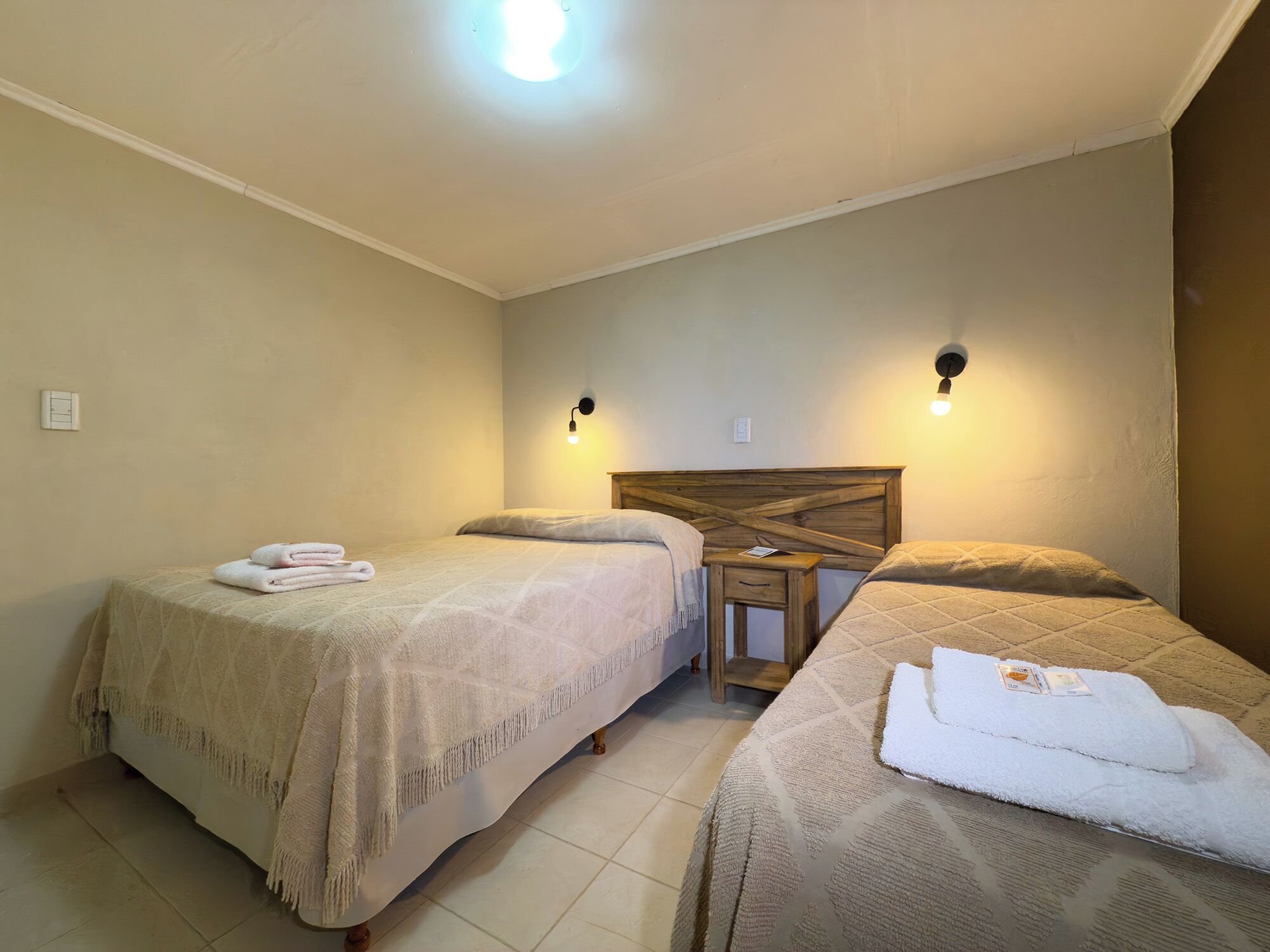 Basic Twin Room | Free WiFi