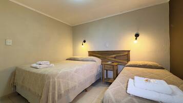 Basic Twin Room | Free WiFi