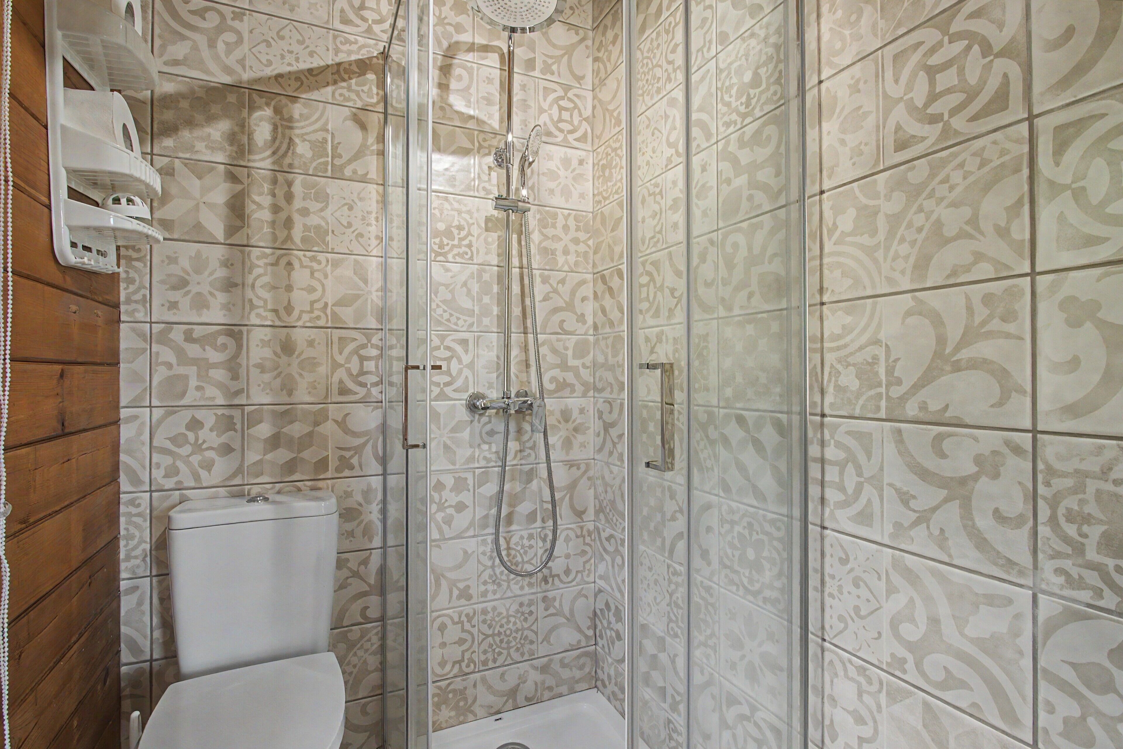 Douche, serviettes fournies