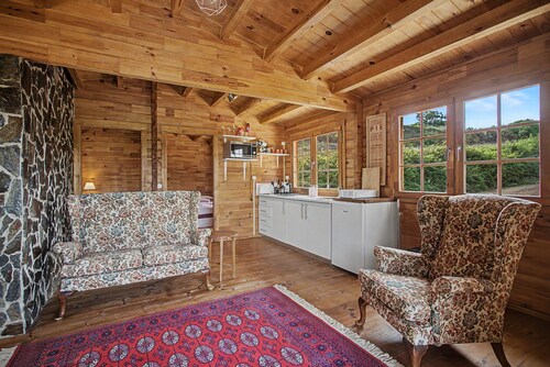 Chalet « Orange Lodge » avec piscine partagée, terrasse privée et Wi-Fi