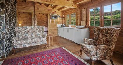 Chalet « Orange Lodge » avec piscine partagée, terrasse privée et Wi-Fi
