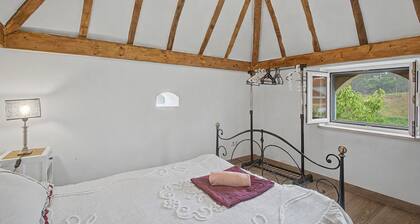 Chalet 'The Dovecote' with Shared Pool, Shared Garden and Wi-Fi