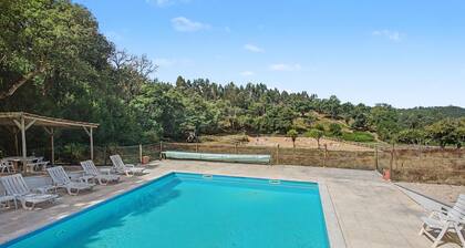 Chalet « Valley View » avec piscine partagée, jardin commun et Wi-Fi