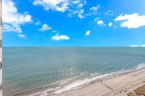 Beach nearby - Palace 1909 Ocean View Studio (Myrtle Beach)