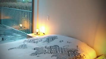3 slaapkamers, een strijkplank/strijkijzer, wifi