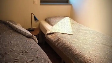 3 chambres, fer et planche à repasser, Wi-Fi