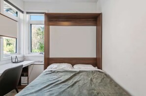 2 bedrooms, WiFi, bed sheets