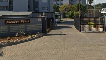 Apartment, 2 Schlafzimmer, barrierefrei, Stadtblick | Unterkunftsgelände