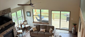Brand New 3-bedroom house in adorable Ligonier