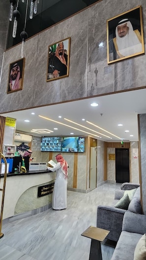 Reception - Manazil Rud (Makkah)