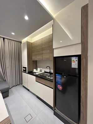 Apartment, 1 Bedroom, Accessible, Smoking | Interior - 301 Al-najeh JRE Apartments For Rent ave (Amman)