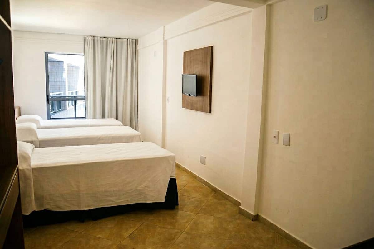 Deluxe Room, Balcony, Garden View | WiFi (free)