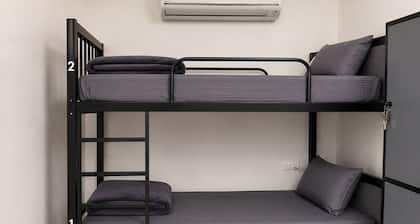 Meriton Stays Anna Nagar Bed in 6-Bed Male AC Dorm Free Wi-Fi
